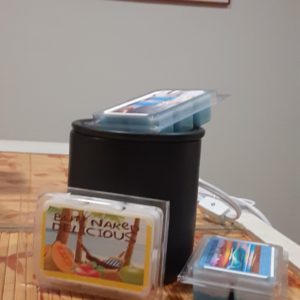 Wax Melt Warmer(black) & 3 Wax Melts - Image 6